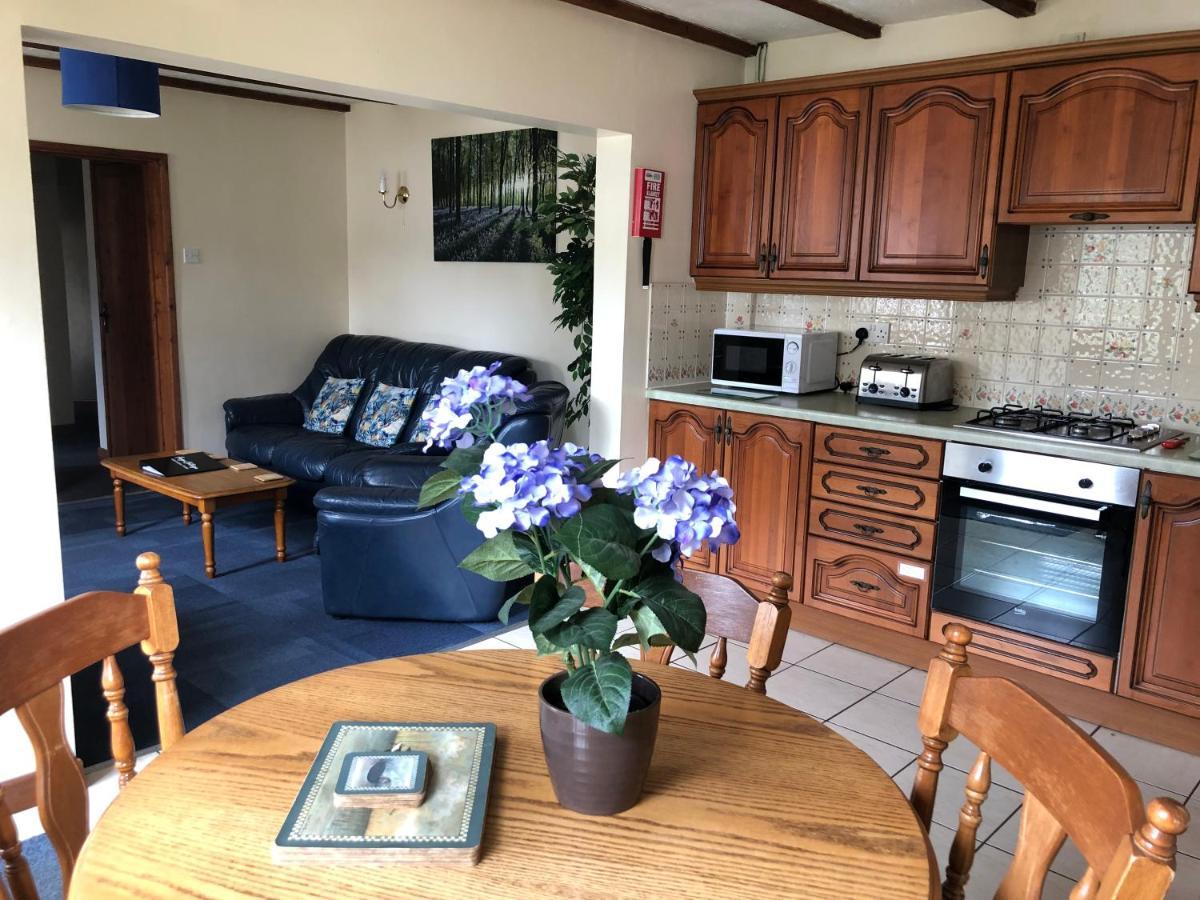 Deanwood Holiday Cottages Yorkley 外观 照片