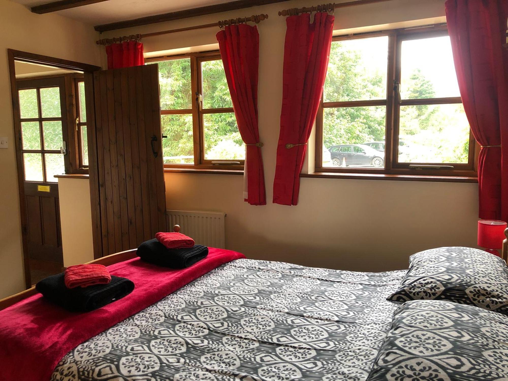 Deanwood Holiday Cottages Yorkley 外观 照片